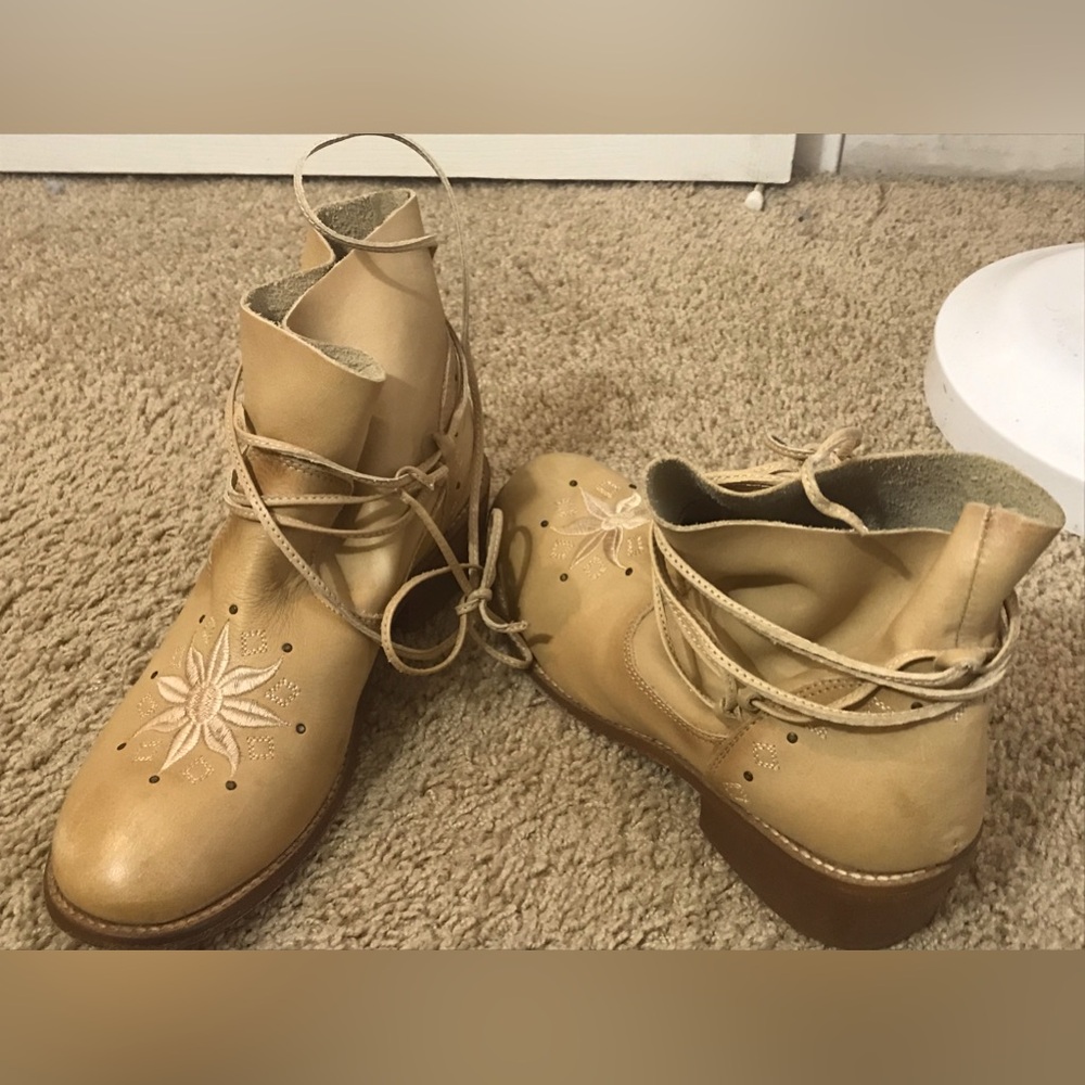 Size 7 brown slip on boots